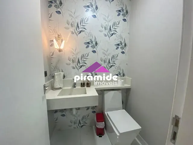 Casa com 250m² 4 quartos e 4 banheiros, à venda, no bairro Urbanova em São José dos Campos