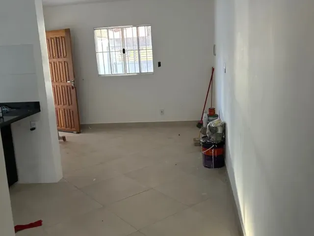 Casa 2 quartos e 1 banheiro, à venda, no bairro Residencial Mombaça I em Pindamonhangaba