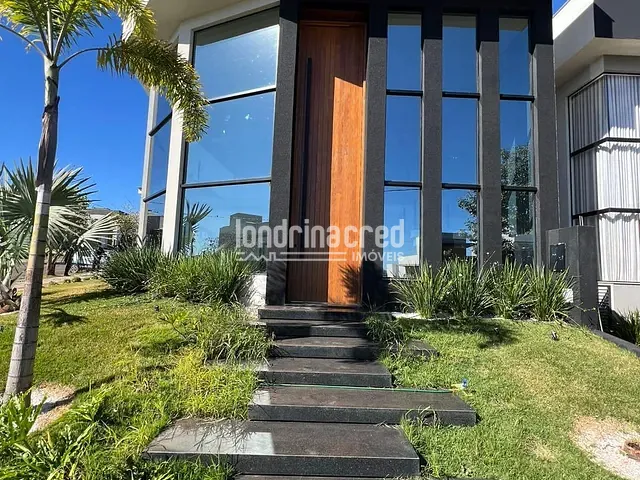Casa com 300m² 3 quartos e 5 banheiros, à venda, no bairro CONDOMÍNIO ARANGUÁ em Londrina