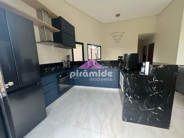 Casa com 190m² 3 quartos e 2 banheiros, à venda, no bairro Jardim Rodolfo em São José dos Campos
