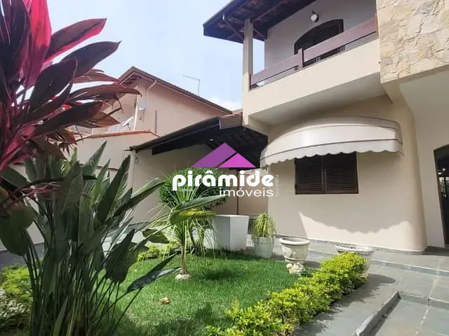 Casa com 500m² 4 quartos e 5 banheiros, à venda, no bairro Jardim das Indústrias em São José dos Campos