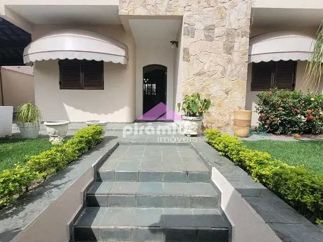 Casa com 500m² 4 quartos e 5 banheiros, à venda, no bairro Jardim das Indústrias em São José dos Campos