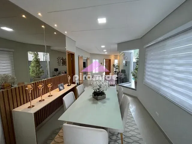 Casa com 262m² 4 quartos e 5 banheiros, à venda, no bairro Urbanova em São José dos Campos