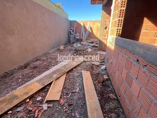 Casa com 150m² 3 quartos e 2 banheiros, à venda, no bairro Residencial José B Almeida em Londrina