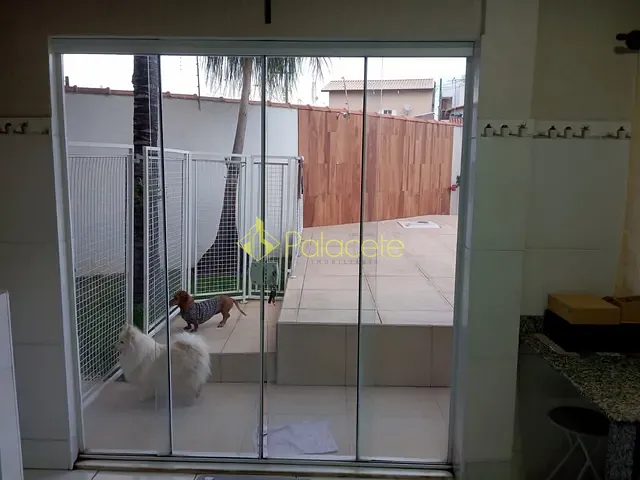 Casa 3 quartos e 3 banheiros, à venda, no bairro Villa Roma em Roseira