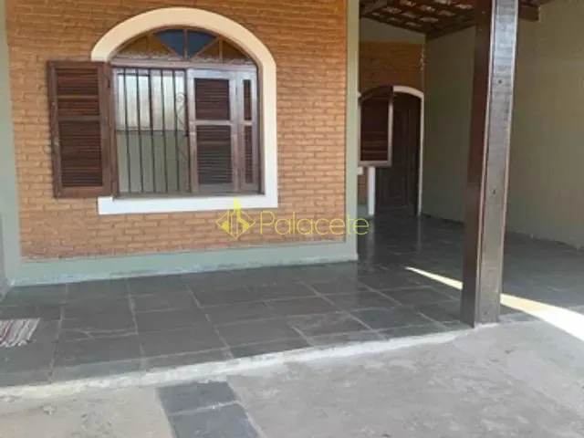 Casa com 300m² 3 quartos e 3 banheiros, à venda, no bairro Jardim do Ypê em Pindamonhangaba