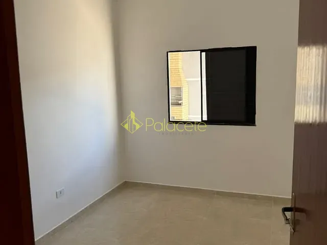 Casa com 187m² 3 quartos e 2 banheiros, à venda ou para alugar, no bairro Loteamento Residencial e Comercial Flamboyant em Pindamonhangaba