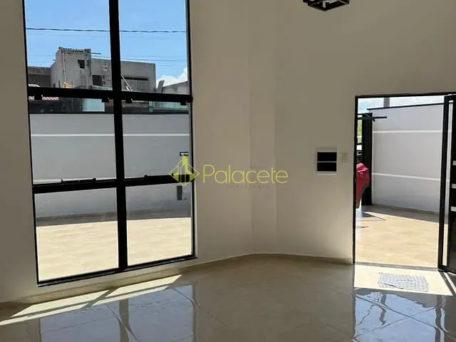 Casa com 187m² 3 quartos e 2 banheiros, à venda ou para alugar, no bairro Loteamento Residencial e Comercial Flamboyant em Pindamonhangaba