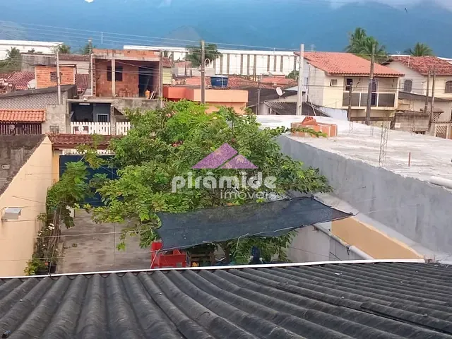 Casa com 170m² 3 quartos e 2 banheiros, à venda, no bairro Perequê Mirim em Caraguatatuba