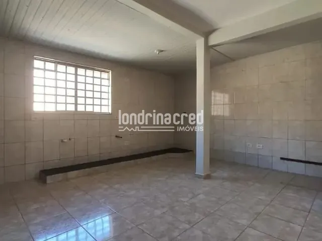 Casa com 292m² 2 quartos e 3 banheiros, à venda, no bairro Lindóia em Londrina