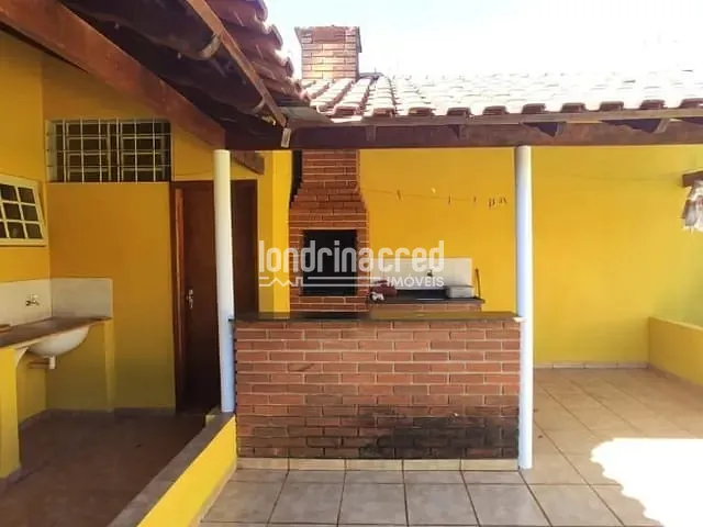 Casa com 292m² 2 quartos e 3 banheiros, à venda, no bairro Lindóia em Londrina