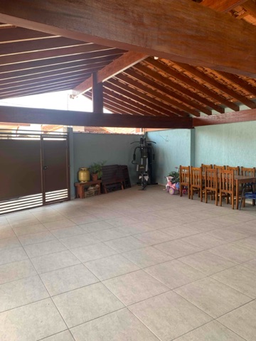 Casa 3 quartos e 3 banheiros, à venda, no bairro Maria Áurea em Pindamonhangaba