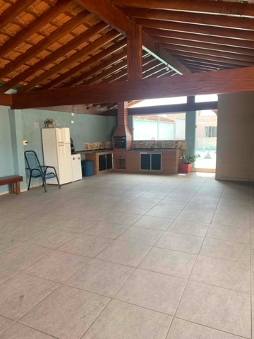 Casa 3 quartos e 3 banheiros, à venda, no bairro Maria Áurea em Pindamonhangaba