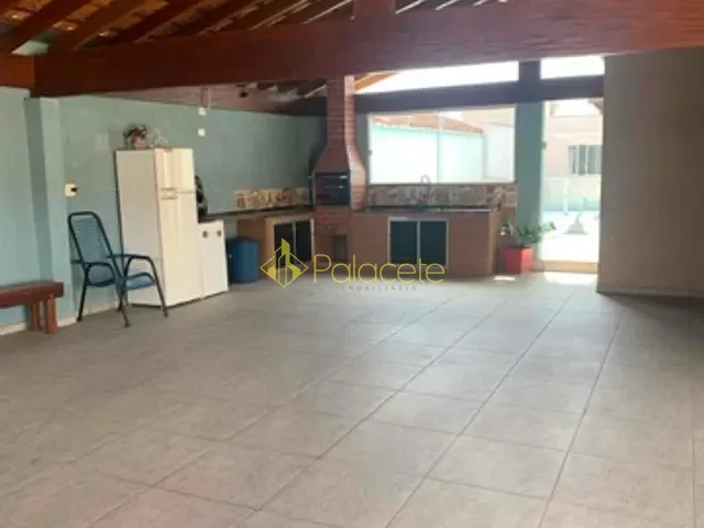 Casa 3 quartos e 3 banheiros, à venda, no bairro Maria Áurea em Pindamonhangaba