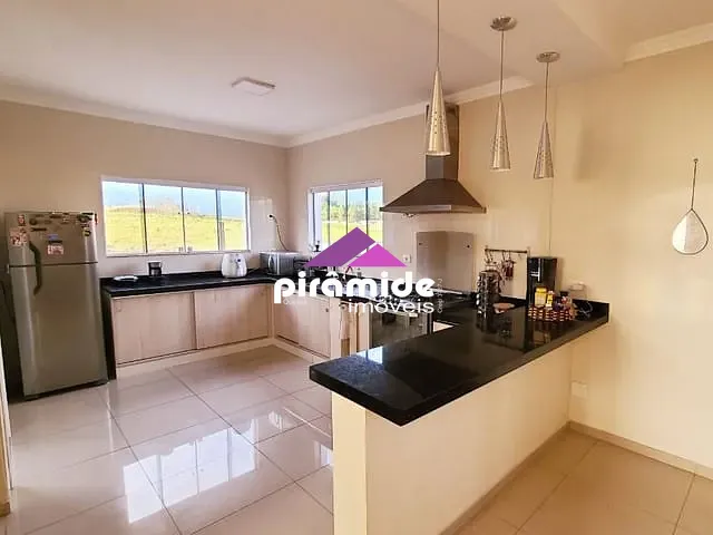 Casa com 343m² 3 quartos e 5 banheiros, à venda, no bairro Vila Paiva em São José dos Campos