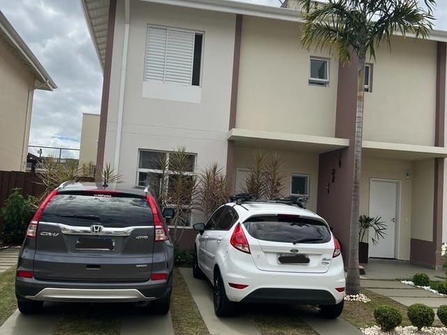 Casa com 140m² 3 quartos e 3 banheiros, à venda, no bairro Loteamento Alfredo Abilio Flores em Pindamonhangaba