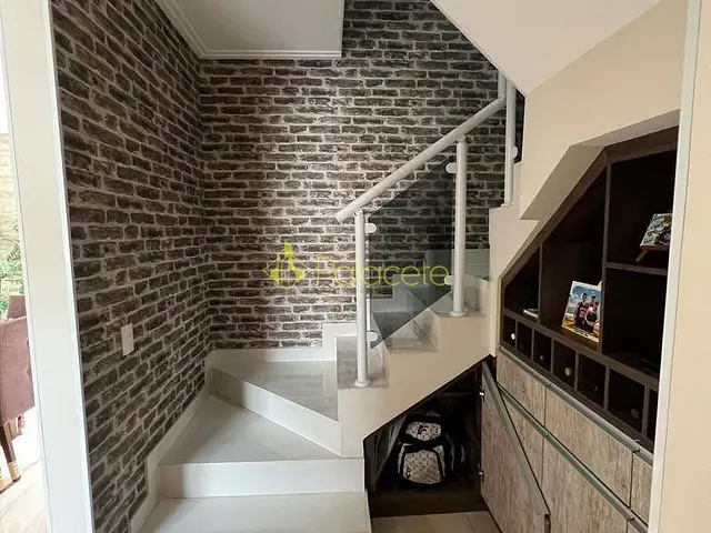 Casa com 140m² 3 quartos e 3 banheiros, à venda, no bairro Loteamento Alfredo Abilio Flores em Pindamonhangaba