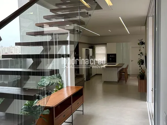 Casa com 287m² 4 quartos e 5 banheiros, à venda, no bairro CONDOMÍNIO ARANGUÁ em Londrina