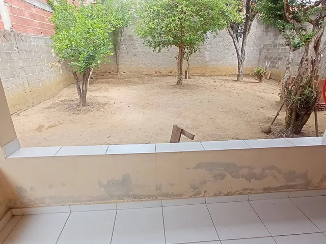 Casa com 300m² 3 quartos e 2 banheiros, à venda, no bairro Residencial e Comercial Laerte Asumpção em Pindamonhangaba
