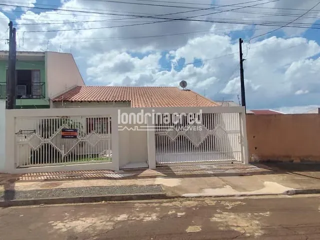 Casa com 250m² 3 quartos e 3 banheiros, à venda, no bairro Jardim Maria Celina em Londrina