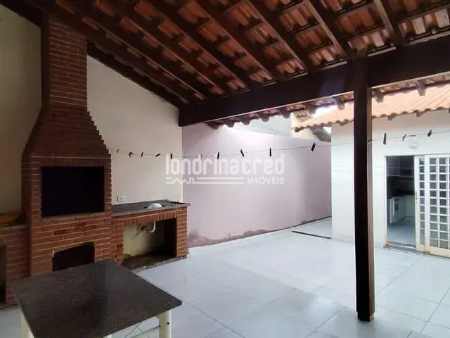 Casa com 250m² 3 quartos e 3 banheiros, à venda, no bairro Jardim Maria Celina em Londrina