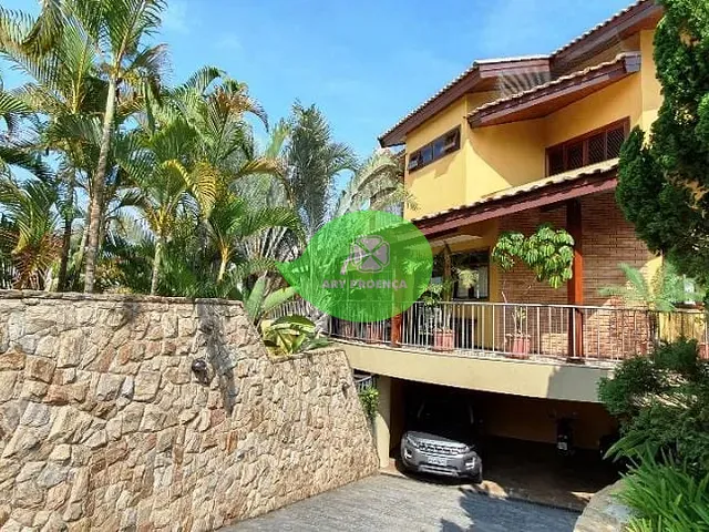 Casa com 1017m² 5 quartos e 8 banheiros, à venda, no bairro Condomínio Rancho Dirce em Sorocaba