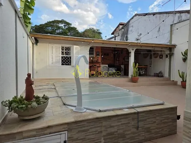 Casa 3 quartos e 3 banheiros, à venda, no bairro Tabaú em Pindamonhangaba