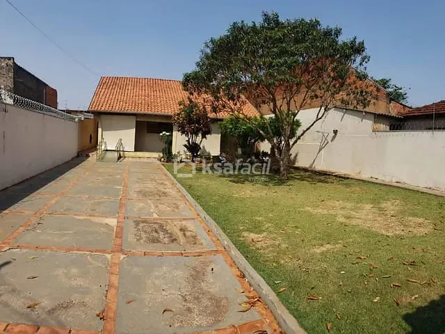 Casa com 360m² 3 quartos e 2 banheiros, à venda, no bairro Jardim Jóquei Club em Campo Grande