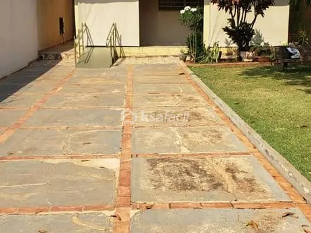Casa com 360m² 3 quartos e 2 banheiros, à venda, no bairro Jardim Jóquei Club em Campo Grande