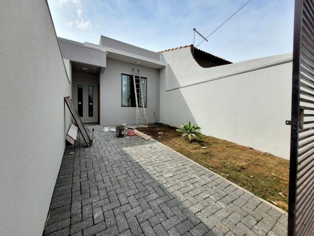 Foto do Casa - Casa Geminada na Zona Norte de Londrina: 3 dormitórios (1 suíte), sala, cozinha, banheiro social, 81m² de construção em terreno de 125m². | Londrina Cred Imóveis