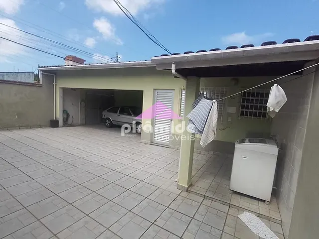 Casa com 270m² 3 quartos e 1 banheiro, à venda, no bairro Caputera em Caraguatatuba