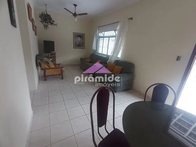 Casa com 270m² 3 quartos e 1 banheiro, à venda, no bairro Caputera em Caraguatatuba