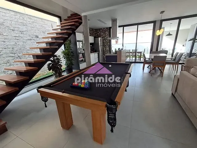 Casa com 250m² 4 quartos e 5 banheiros, à venda, no bairro Urbanova em São José dos Campos