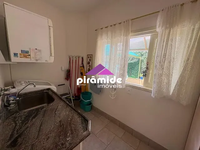 Casa com 450m² 4 quartos e 4 banheiros, à venda, no bairro Jardim Nova América em São José dos Campos