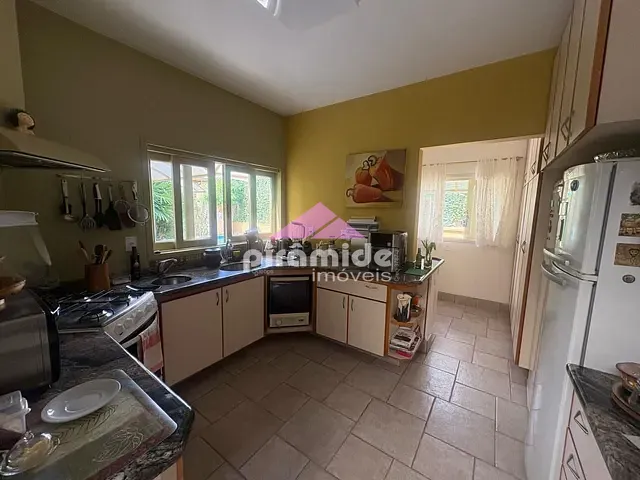 Casa com 450m² 4 quartos e 4 banheiros, à venda, no bairro Jardim Nova América em São José dos Campos