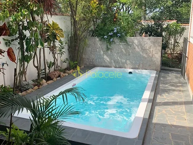 Casa com 320m² 3 quartos e 2 banheiros, à venda, no bairro Jardim Santa Cecília em Pindamonhangaba