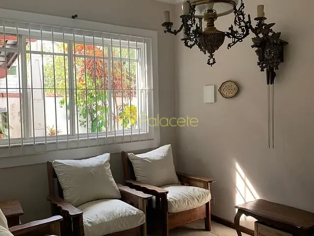 Casa com 320m² 3 quartos e 2 banheiros, à venda, no bairro Jardim Santa Cecília em Pindamonhangaba
