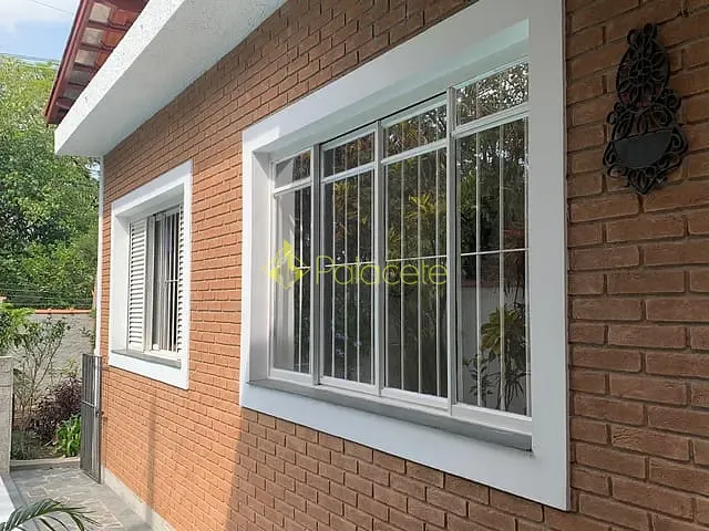 Casa com 320m² 3 quartos e 2 banheiros, à venda, no bairro Jardim Santa Cecília em Pindamonhangaba