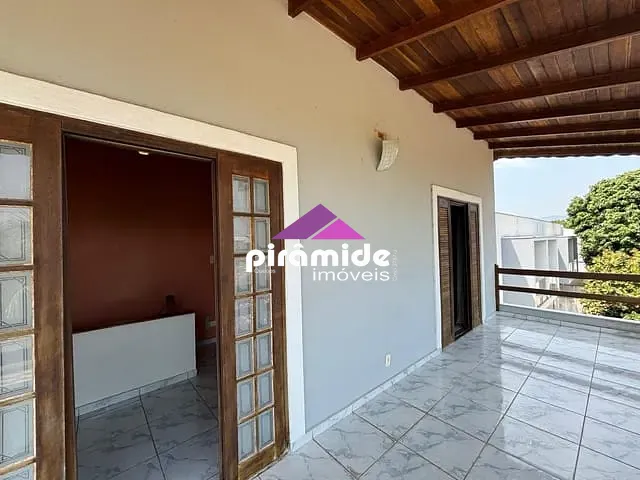Casa com 386m² 3 quartos e 3 banheiros, à venda, no bairro Pontal de Santa Marina em Caraguatatuba