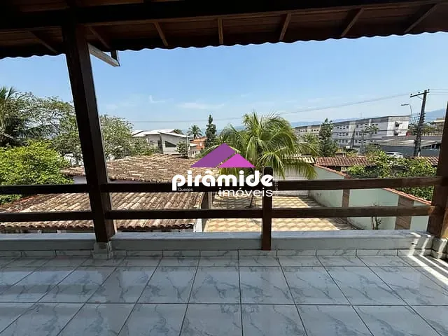 Casa com 386m² 3 quartos e 3 banheiros, à venda, no bairro Pontal de Santa Marina em Caraguatatuba