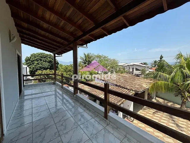Casa com 386m² 3 quartos e 3 banheiros, à venda, no bairro Pontal de Santa Marina em Caraguatatuba