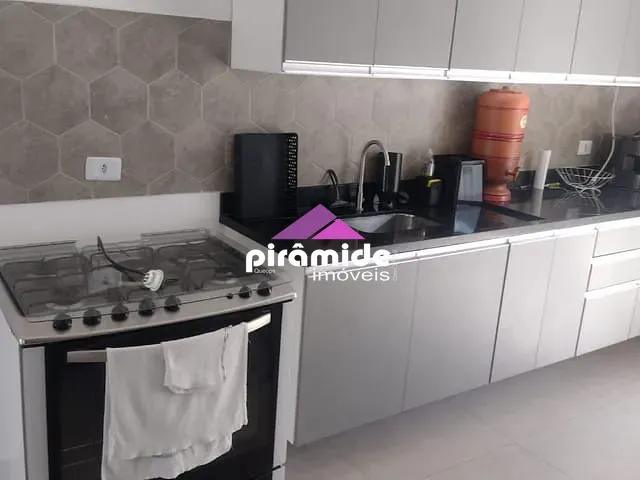 Casa com 107m² 2 quartos e 1 banheiro, à venda, no bairro Pontal de Santa Marina em Caraguatatuba
