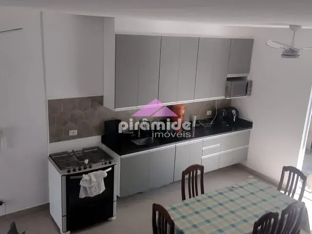 Casa com 107m² 2 quartos e 1 banheiro, à venda, no bairro Pontal de Santa Marina em Caraguatatuba