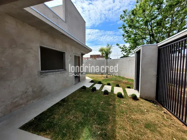 Casa com 205m² 3 quartos e 2 banheiros, à venda, no bairro Jardim Prefeito Milton Menezes em Londrina
