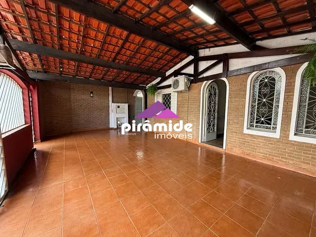 Casa com 274m² 3 quartos e 3 banheiros, à venda, no bairro Vila Nair em São José dos Campos