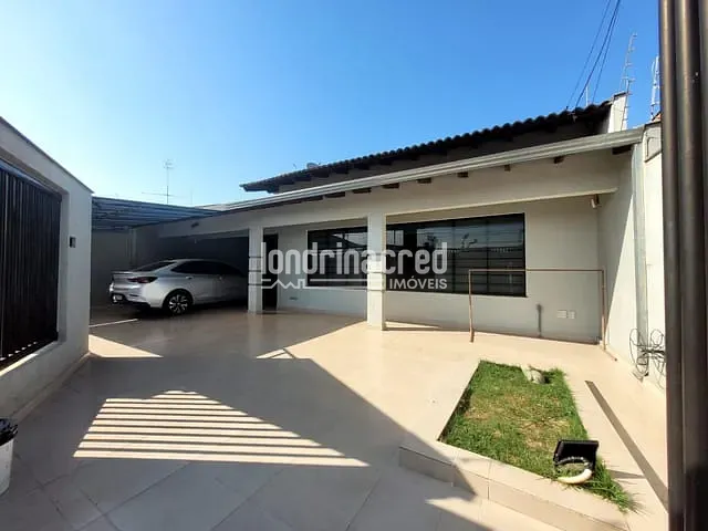 Casa com 378m² 3 quartos e 4 banheiros, à venda, no bairro Brasília em Londrina
