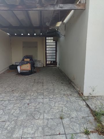 Casa com 270m² 3 quartos e 1 banheiro, à venda, no bairro Vila Rica em Pindamonhangaba