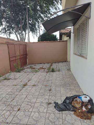 Casa com 270m² 3 quartos e 1 banheiro, à venda, no bairro Vila Rica em Pindamonhangaba