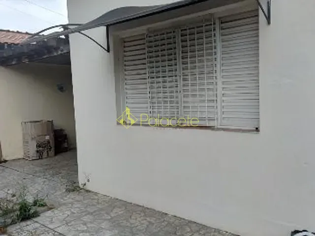 Casa com 270m² 3 quartos e 1 banheiro, à venda, no bairro Vila Rica em Pindamonhangaba