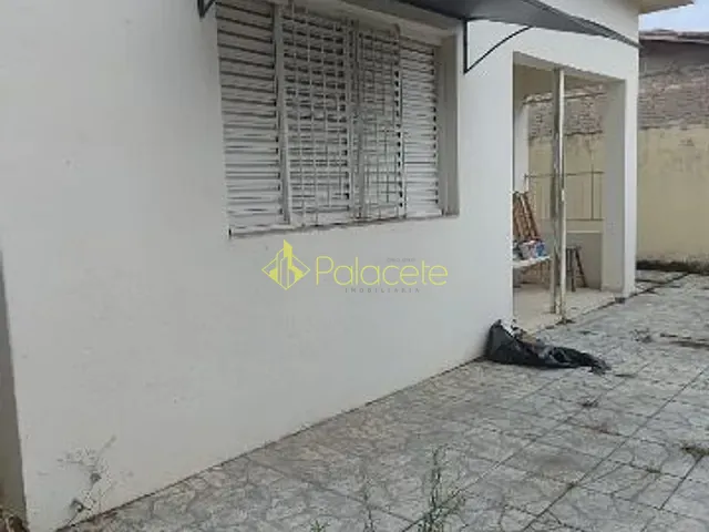 Casa com 270m² 3 quartos e 1 banheiro, à venda, no bairro Vila Rica em Pindamonhangaba